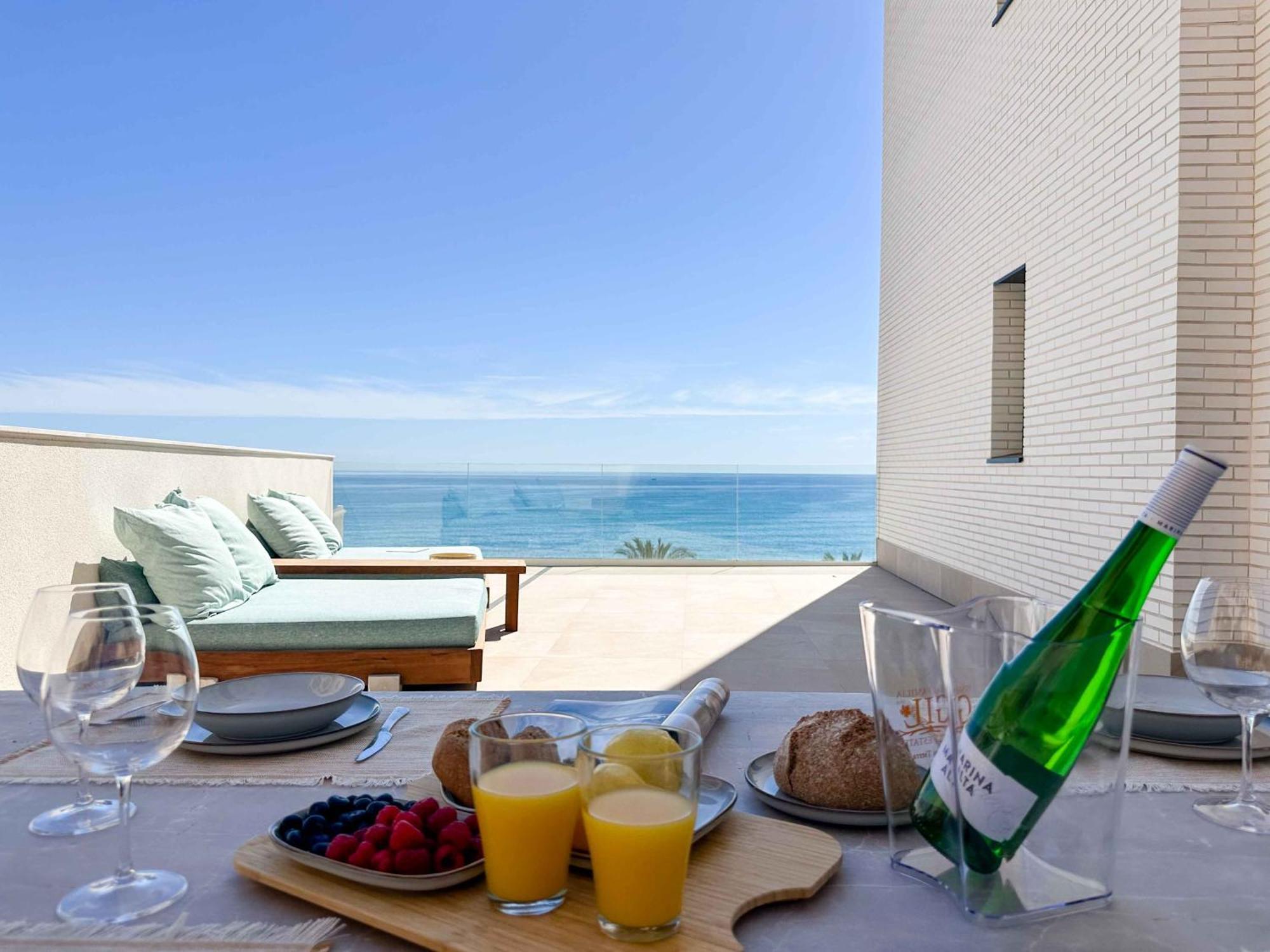 Lantia. Amaneceres De Ensueno Y Piscina Con Vistas Apartment El Campello Luaran gambar